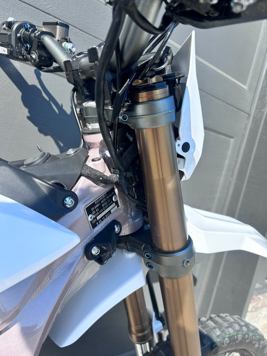 Surron Ultra bee Fork Titanium